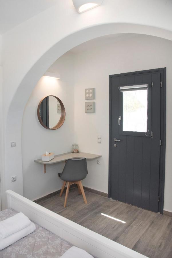 Isterni  White New 1Bd House With Private Jacuzzi In Isterni 빌라 외부 사진