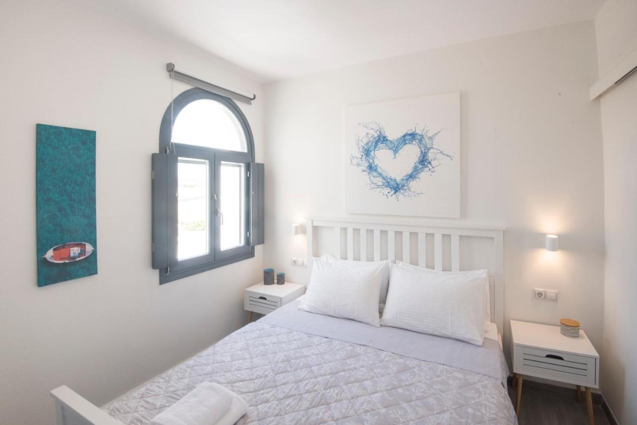 Isterni  White New 1Bd House With Private Jacuzzi In Isterni 빌라 외부 사진
